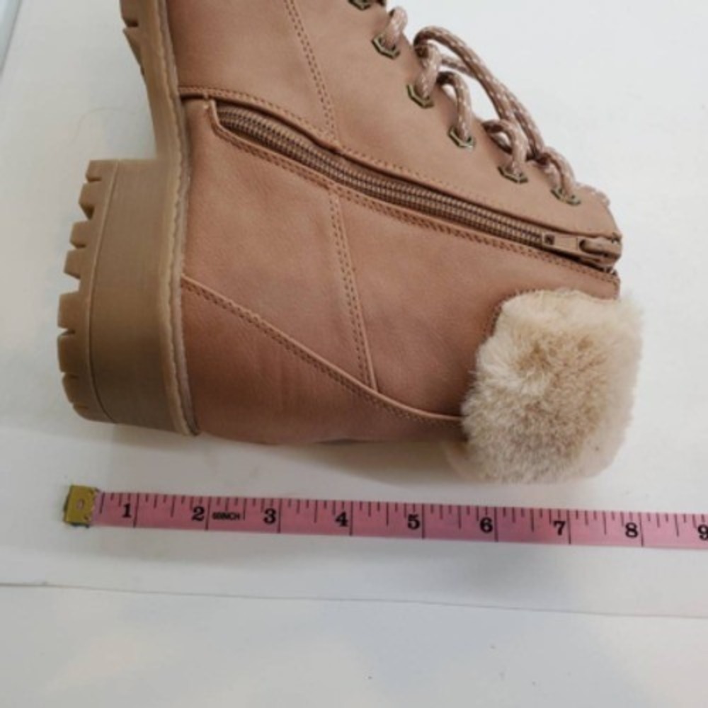 Madden Girl Shoes Womens Fresh Beige 9 Ankle Boots Hiking Faux Fur Trim - Picture 4 of 10